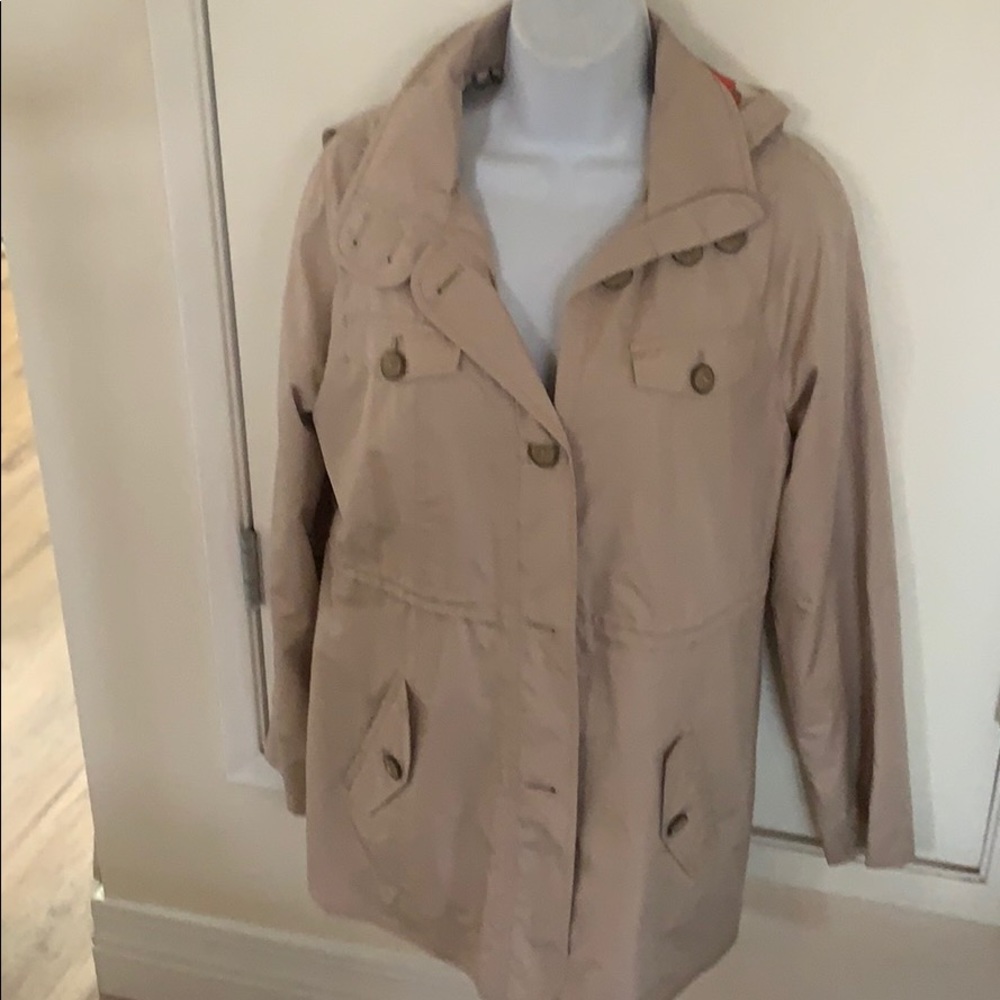 Dennis Basso rain jacket in kakhi with flowers xs